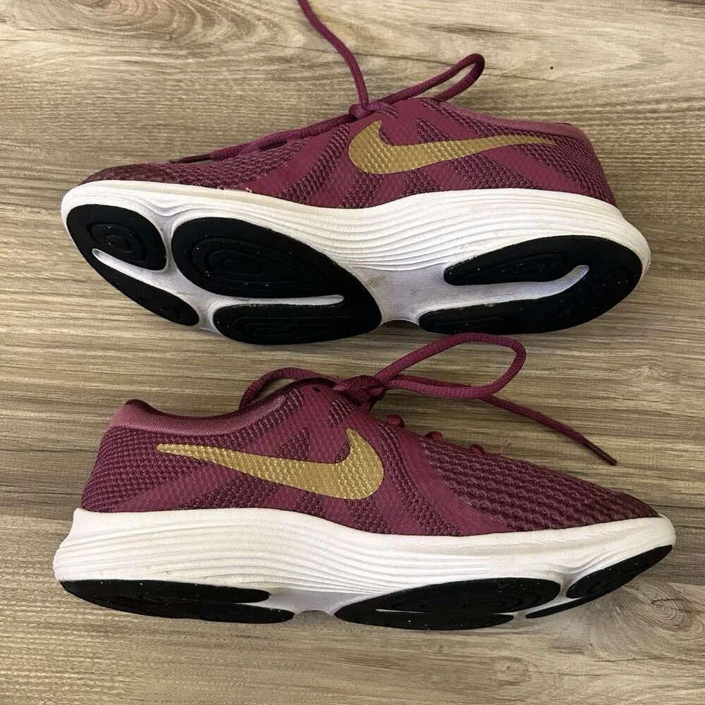 Nike Youth Revolution 4 GS Sneakers Size 3.5 Y Tea Berry White Gold Lace Up EUC